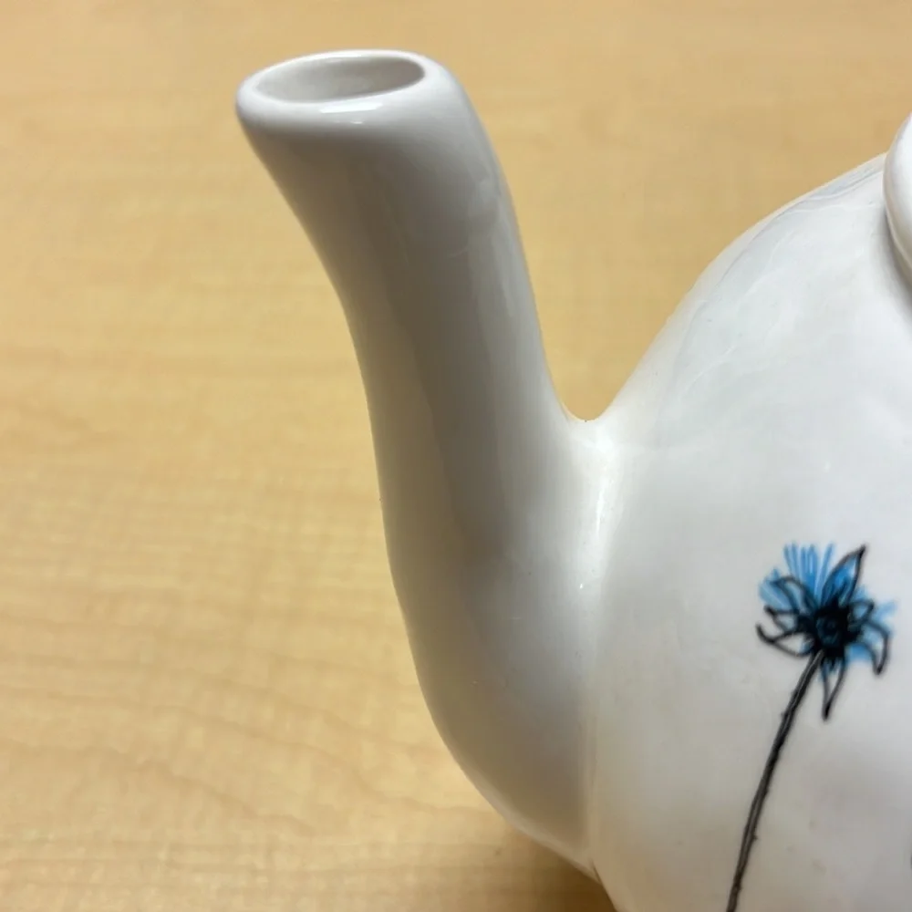 Rae Dunn HOME‎ dimpled teapot